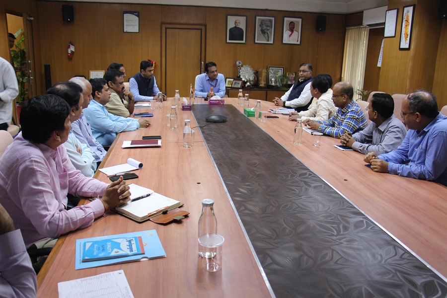 Shri Vipul Goel, CMD, NSIC reviewed the performance of NSIC and motivated employees to effectively implement all the NSIC schemes so that the MSME sector scales new heights by availing the benefit of NSIC schemes.