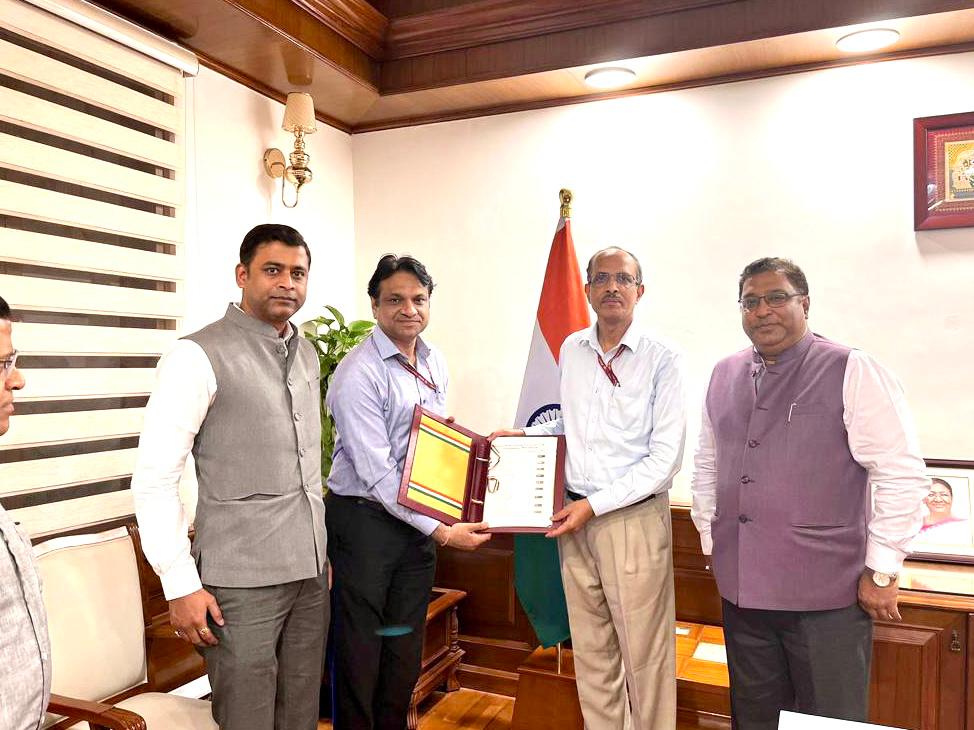 NSIC signs MOU with the Ministry of Micro, Small and Medium Enterprises (MSMEs) for the year 2023-24. The MOU was signed by Shri Vipul Goel, CMD, NSIC with Shri S.C.L. Das, Secretary, MSME, Govt. of India in the presence of Shri Kartikeya Sinha, Director (Planning & Marketing), NSIC and Shri Gaurav Gulati, Director (Finance),NSIC.