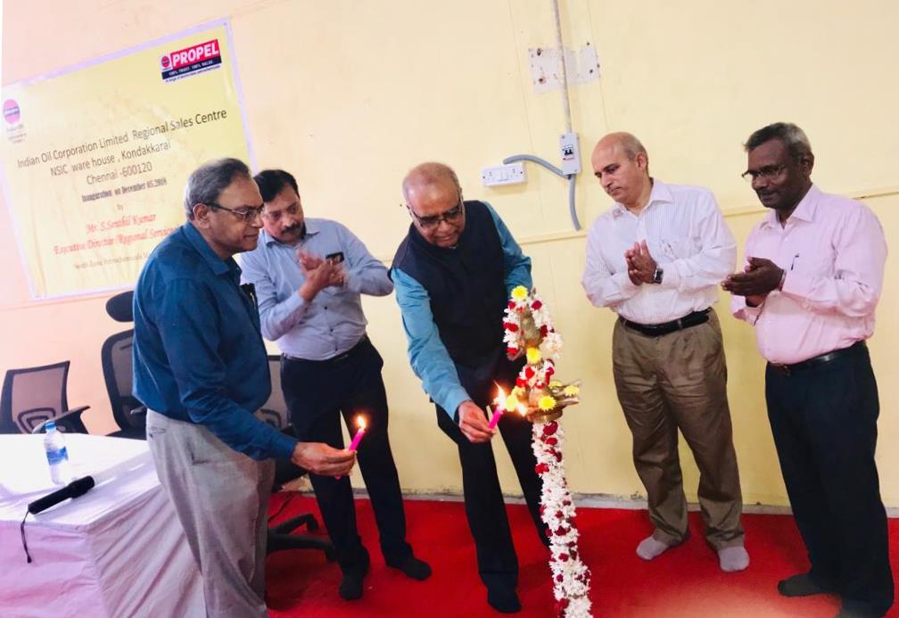 Mr. S. Senthilkumar, ED( Regional services) of IOCL inaugurated NSIC Polymer Warehouse  on 05.12.2018. The warehouse operation is awarded to NSIC Branch Office, Chennai by IOCL and will cater to the Raw Material needs of MSEs of the region needing Polymer as raw material. In addition to above, IOCL also awarded Warehouse operations at Hyderabad. NSIC is already operating such Polymer Warehouses at NASIK, Raipur and Kolkatta for past five years.