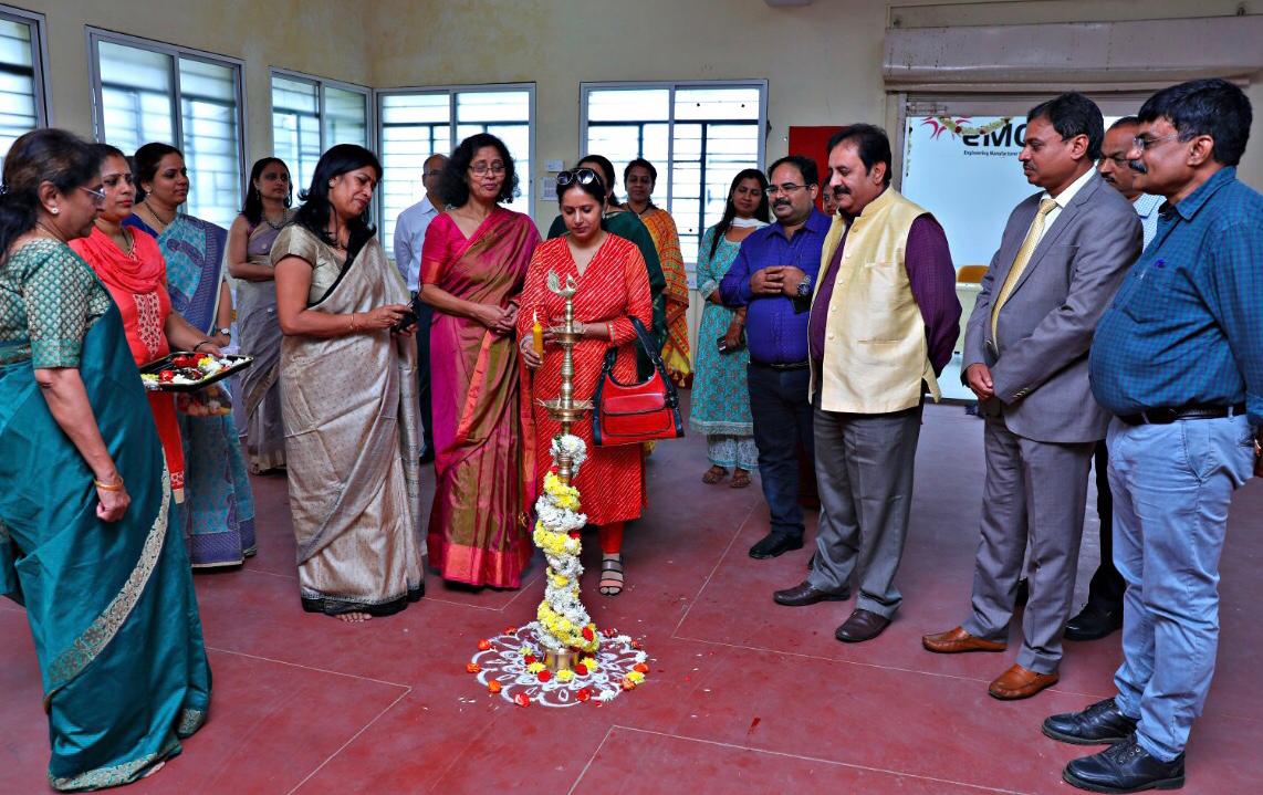 eMERG, inaugurated its training centre in peenya  this week.  Ms.Mandeep Kaur, Joint Development  Commissioner ,Ministry  of MSME , Gol was the Chief guest.  In the pic are Ms. Audrey D'Souza, President eMerg,  Mr Akadas, MSME DI, Mr Kulkarni, Intel, Mr. P. Ravikumar ,Chief General  Manager, South-1, NSIC, and many others.  eMERG plans to set up this training centre in basic engineering skills.