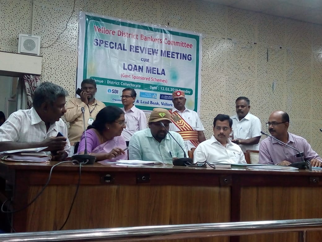 District Industries Centre, Vellore conducted a a Special Review meeting & Loan mela  at Vellore Collectorate on 12/2/2019. Ms.SMS.Nalini, Chief General Manager, NSIC TSC,Chennai was invited to    deliver a speech  on various  Technical ,financial ,Marketing schemes of  NSIC for the benefits of MSME sector. Shri Raman, District Collector Vellore, GM,DIC & other lead bank official were present. Ms.SMS.Nalini, Chief General Manager, NSIC TSC,Chennai  also eloborated on Skill training , Energy Conservation & auditing  for  MSME  . More than 150 MSME units were present. Many participants has shown keen interest in utilising the services of NSIC . 