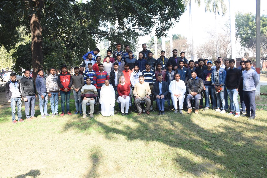 NSIC has initiated a series of programs titled "NSIC -Knowledge Series " wherein eminent speakers are invited to give a Talk on subject of topical interest. In this context, NSIC  conducted a program on "Mind Mapping through Meditation "on 04 Feb 2019  for the youth  of NSIC – Technical Service Centre at New Delhi. The program focused on understanding the self, its inner resources & strengths, and developing attributes to relieve stress and anxiety and the highest level of personal integrity. Shri Manoj Lal,GM (SG) (CC) ,Shri O.P.Singh,DGM (Centre head of NTSC Okhla),Ms.Hina Sharma,AM(HRM)  were present and inaugurated the program. 
