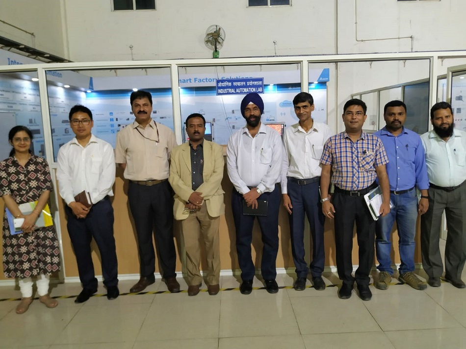 Sh. P. Udayakumar, Director (Planning & Marketing), NSIC welcomed Dr. Thomas Chandy, Principal Secretary, Commerce & Industries Department, Government of Sikkim at NSIC Technical Service Centre, New Delhi. Dr. Chandy was taken around NSIC’s Rapid Incubation Centre and Advanced Training Centre. Dr. Chandy found NSIC’s Rapid Incubation Program to be very appropriate for engaging Youth of Sikkim State in creating employment opportunities and skill up gradation through Advanced Training Centre. Sh. Satvinder Singh, Chief General Manager (Tech.), and Mr. O.P. Singh, Head, NTSC- Okhla were also present during the visit. 
Principal Secretary also visited Head office and had a detailed discussion with NSSH hub and KPMG team in presence of DPM. He was briefed about the various Capacity building programs/initiatives taken up by NSIC under NSSH to promote aspiring and existing SC ST Entrepreneurs to start or scale up their businesses. Dr. Thomas appreciated the efforts of NSIC and desired that Commerce & Industries department , Govt. of Sikkim and NSIC should collaborate for conducting the capacity building programs  for the aspiring and existing SC ST Entrepreneurs of Sikkim.
