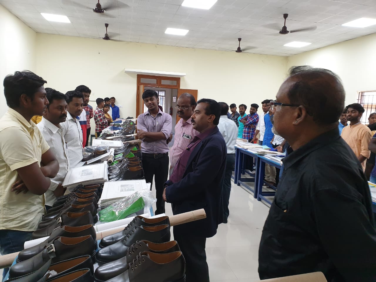 Director (P&M), NSIC met Sh. Dharmendra Pratap Yadav, Secretary MSME, Govt. of Tamilnadu at his office and discussed about the possibilities of partnering with Tamilnadu Small Industries Development Corporation Limited (TANSIDCO) & MSME Department, Govt. of Tamilnadu for commercial and Promotional  activities. 

Secretary expressed his acceptance to promote the growth of MSMEs in the state. It was decided to share the draft MoU prepared by NSIC with the Dept. of MSME, Govt. of TN for relevant commercial operation.

Further Director (P&M) had a meeting with Branch heads of BO Ambattur & Chennai. Director (P&M) also visited Central Footwear Training Institute (CFTI) and distributed tool kits to the trainees who were attending the 6 months course training on Footwear Design and Production. 

Director (P&M) along with Zonal Head, South-III visited NSSHO-Chennai, reviewed their performance for the year 2018-19 and enquired about the customers visiting the office and advised to prepare the success stories of the beneficiaries of NSSHO Chennai.
