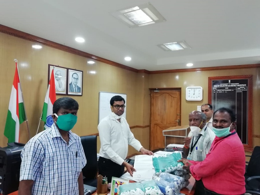 Dr. T. Arun, I.A.S, District Collector (Puducherry) was handed over the Masks and Sanitizers for distribution by NSIC to join the fight against COVID-19. This NSIC initiative under CSR was taken by Shri V. Satya Prasad, DM(F&A), NSIC (Puducherry)  and Shri A. Vikraman, DO ,NSIC (Puducherry).