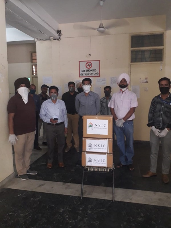 Shri T. Benit, IAS, Sub Divisional Magistrate, Rajpura was handed over the Masks and Sanitizers for distribution by NSIC to join the fight against COVID-19. This NSIC initiative under CSR was taken by Mr. P.P.Singh, D.O, NSIC and Mr. Joginder Singh,D.O, NSIC alongwith Mr. Chirag Setia, Accounts Head, NSIC