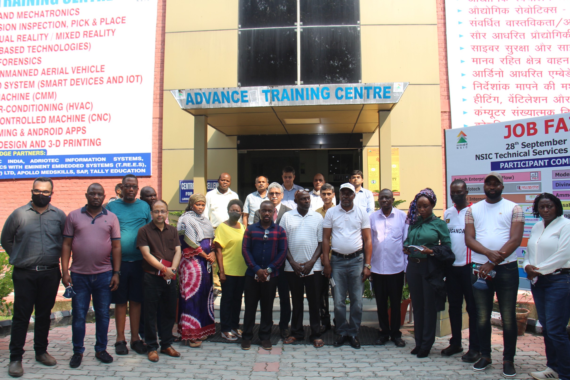 A Sixteen Member delegation led by Hon. Kyatuheire Jacuelne (Member of Parliament), Uganda visited NSIC’s Rapid Incubation Centre and Advanced Training Centre at NSIC’s Technical Service Center, Okhla to know about the activities of NSIC for the development of MSMEs in the country. The delegation observed that NSIC’s model of Incubation Centre for employment generation is very useful in context of Uganda’s business environment and showed keen interest to cooperate with NSIC in setting up such Centre in Uganda. The delegation was briefed by Shri Sunil Tyagi, GM(SG)(IC), NSIC and other officials about the various initiatives taken by NSIC within India and abroad. Shri O.P. Singh, GM(Head NTSC), Sh. Anupam Tiwari, Manager (IC) and Shri. Shashank Shekhar, Asst. Manager (IC) were also present on this occasion.