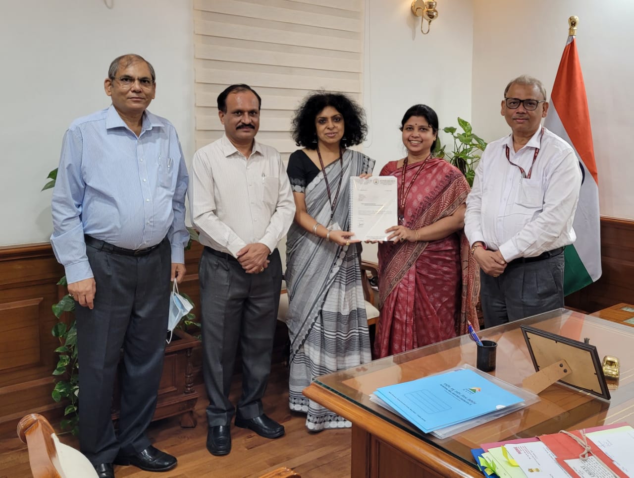 In the gracious presence of Shri B.B. Swain, Secretary, Ministry of MSME, Government of India, first copy of the Private Placement Memorandum (PPM) of SRI Fund, the first scheme of NSIC Venture Capital Fund Limited (NVCFL) being handed over to Ms. Ishita G. Tripathi, Additional Development Commissioner (MSME) by Ms. Alka Arora, CMD NSIC & Chairperson NVCFL. Also present are Shri Gaurang Dixit, Director, NVCFL and Shri K.M. Trivedi, Senior Advisor.