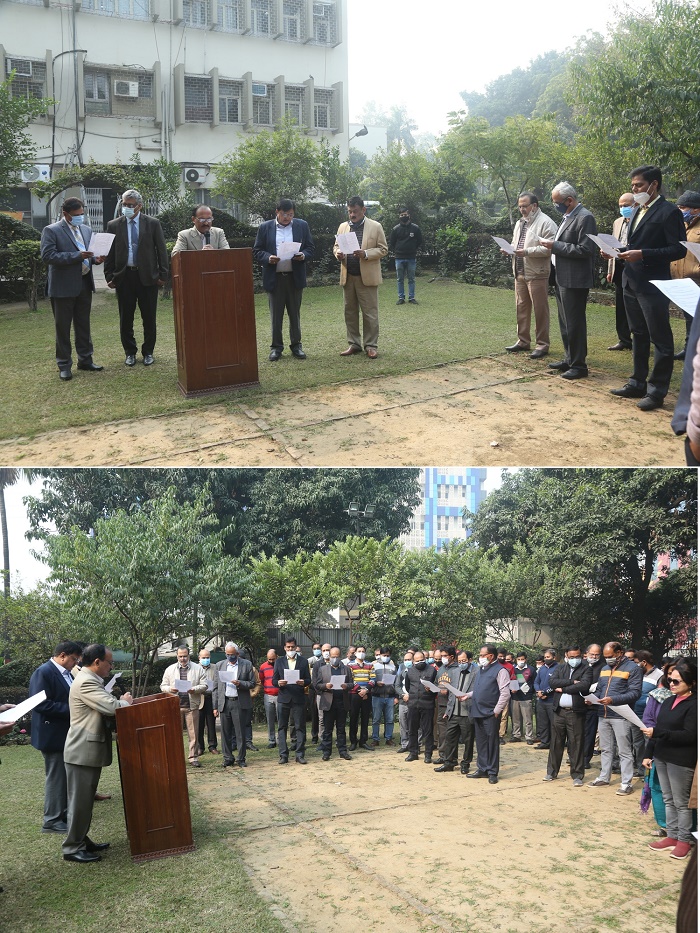On the occasion of Swachhta Pakhwada 2021, Shri Gaurang Dixit, Director (Finance), NSIC administered Swachhta Pledge to the employees of the National Small Industries Corporation Ltd. at Corporate Office, New Delhi. The pledge and other activities are aimed to educate everyone and to bring qualitative improvements, related with cleanliness, in our lives and surrounding areas.

