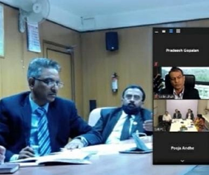 A MoU has been signed between NSIC and GJEPC on 29th January, 2021 in order to inter-promote the business activity of both the Organisations with the prime focus of Machine & Equipment Selling Scheme. The MoU was exchanged by Shri. UK Kohli, General Manager (BD- Machine Selling), NSIC and Shri Colin Shah, Chairman, GJEPC in the presence of Shri .P.Udayakumar, Director (Planning & Marketing), NSIC. 