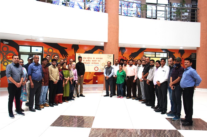 NSIC conducted a one day Training Program on Enhancing the Procurement through GeM Portal (offline mode) on 30th September 2022 (Friday) at NSIC Business Park New Delhi.  Shri Gaurang Dixit, CMD, NSIC inaugurated the program and encouraged officers to maximize the procurement of goods and services through Government-e-Marketplace (GeM) in NSIC. Shri Vidya Sagar Singh, GM-SG (Training) and Ms. Nitika Anand, DGM (C&P) also emphasized on the importance of GeM training and shared their insights about the program. The program was conducted by Ms. Geetu Bansal, an expert from the central training team of GeM, wherein she shared her valuable knowledge on the subject. The program was designed to sensitise the participants on mode of purchases available on GeM with detailed procedure through demonstration on each mode till the award of order and delivery, Procedures of post awarding the orders till the completion of contract through demonstration and incident Management Policy. Shri Vaibhav Pathak,Manager (Training) NSIC and Ms. Hina Sharma ,AM (Trg), NSIC contributed immensely in shaping this program. 27 employees from Northern Region offices participated in the program.