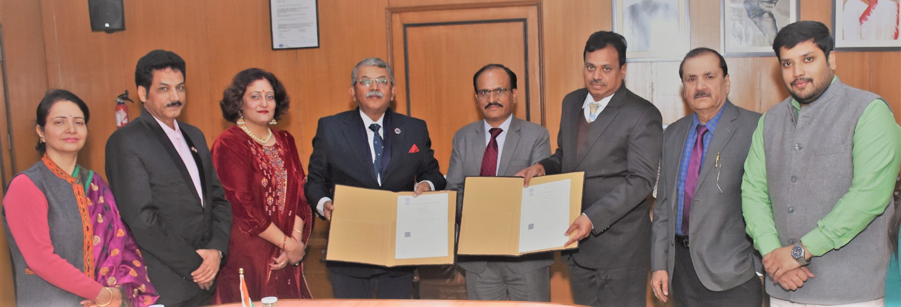 NSIC enters  into a Memorandum of Understanding (MOU) with PHD Chambers on 28th December 2022 for the purpose of promoting the services of each other for the benefit of Micro, Small and Medium Enterprises . Under this mutual cooperation agreement  both NSIC and PHD Chambers will work together  to provide information, guidance and help to MSMEs in availing various schemes of the Government, Ministry of MSME and NSIC particularly  in its  schemes of  Single Point Registration Scheme, NSIC’s Bank Credit Facilitation Scheme, International Cooperation Scheme, SC/ST Hub scheme, Raw Material Assistance Scheme.The MoU was signed by Sh. P.Ravi Kumar, CGM(NSIC) and Sh. Saurabh Sanyal,CEO(PHDChambers) in the presence of Sh. Gaurang Dixit, CMD (NSIC) and Sh. H.P Kumar former CMD of NSIC. Also present on the occasion was Ms Himani Shali, Chief Manager from NSIC, Ms Kanchan Zutshi ,Sr. Secretary, Dr Ranjeet Mehta ,DSG from PHD Chambers.