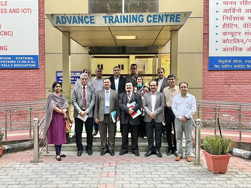 A 5 member delegation led by Dr. Abdulhasan Al-Dairi, Chairman, Bahrain SMEs Society visited NSIC’s Rapid Incubation Centre and Advanced Training Centre on 26th August 2022 at Okhla, New Delhi. Mr. Gaurang Dixit, CMD, NSIC welcomed the delegation and briefed them on the activities of NSIC in the field of MSME development and highlighted the cooperation opportunities between NSIC and Bahrain SMEs Society (BSMES). The delegation appreciated NSIC’s model of Rapid Incubation Centre for employment generation and Advanced Training Centre. They showed keen interest to cooperate with NSIC in the field of MSMEs. Mr. P. Ravi Kumar, CGM (RMA-BG, CSR & Administration), Mr. Sunil Tyagi, GM-SG (IC, Exhb. & HR), Mr. O.P. Singh, GM (Head NTSC), Mr. Rajiv Nath, Chief Manager (Tech), Mr. Vimlesh Bhatia, Chief Manager (Tech), Ms. Adiba Bari, Manager (IC), Mr. Anupam Tiwari, Manager (IC) and Mr. Shashank Shekhar, Asst. Manager (IC) were also present during the visit.