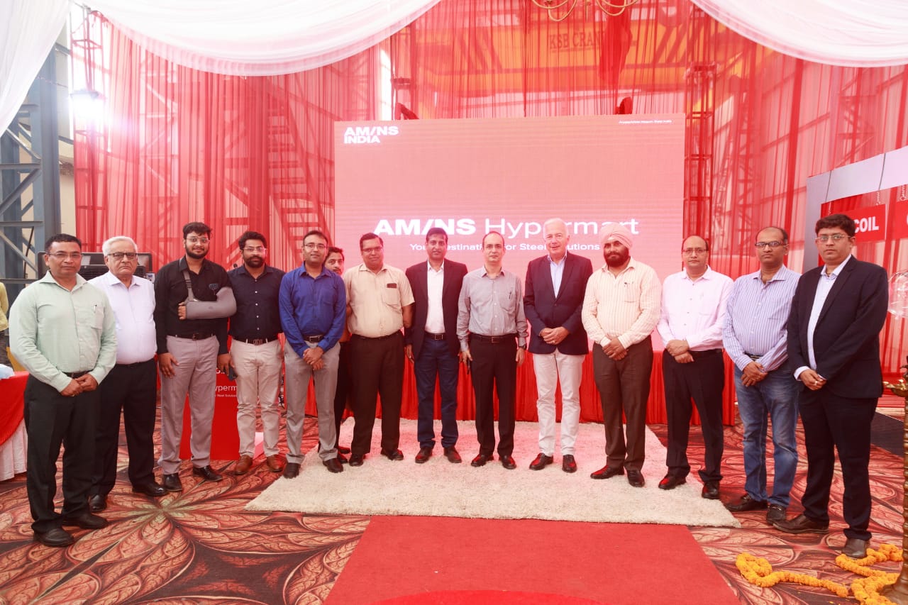 Shri Gurpal Singh, Zonal Head ,(North 2),NSIC along with   AMNS Director and officials during inaugural ceremony of AMNS retail outlet at Ludhiana on 09/09/2022. The Zone (North 2 )Branches have already started lifting and distributed more than 250 MTs till date.