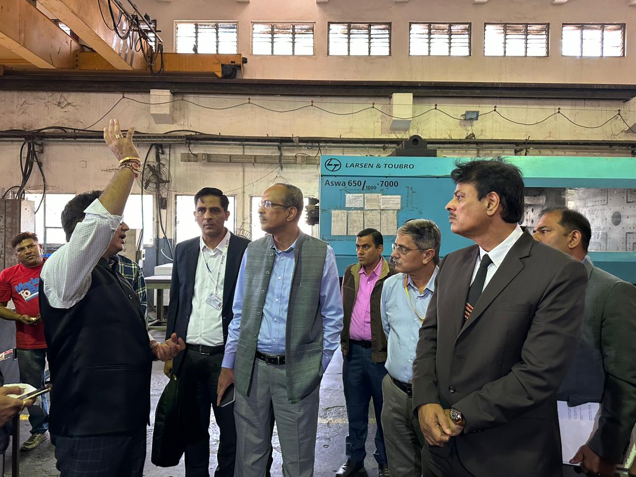 During his visit  to Ahmedabad on 06 December 2023, Shri S. C. L. Das, Secretary (MSME) reviewed the performance of NSIC (Ahmedabad). Also present during the review were officials from other State Industry Departments, representatives of KVIC, Coir Board, EDI etc. Also seen in the picture are Shri P.K. Jha, Zonal Head (Centre), NSIC and Shri Vikas Mathur, Branch Head, NSIC (Ahmedabad).