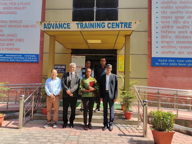 Ms. Constance Swaniker, CEO of Design and Technology Institute (DTI), Ghana during her visit to NSIC visited NSIC’s Rapid Incubation Centre and Advanced Training Centre at NSIC’s Technical Service Center, Okhla on 03.03.2023. She observed that NSIC’s model of Rapid Incubation Centre for employment generation and Advanced Training Centre is apt for development of MSMEs in Ghana and other African Nations. She appreciated NSIC’s facilities for skill development and creation of self-employment opportunities.Mr. Sunil Tyagi, GM-SG (IC) apprised her of the NSIC activities and discussed the possible cooperation areas between NSIC and Ghana.Mr. O.P. Singh, GM - Head NTSC, Mr. Vimlesh Bhatia, Chief Manager (NTSC-Okhla), Mr. Anupam Tiwari, Manager (IC) and Mr. Shashank Shekhar, Asst. Manager (IC) were present during the visit.