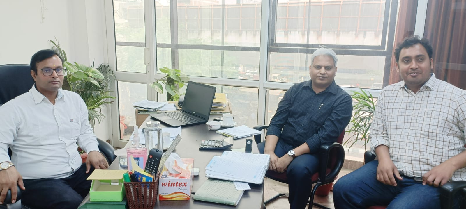 Branch Head, NSIC (Naraina) Shri Vineet Kashyap had a fruitful interaction with Sh. Sunil Kumar Murathia , GM & RM (North Region & Eastern Region), SAIL, on 22nd March,2023 to start lifting of S.S. Material for facilitating MSMEs in the region.