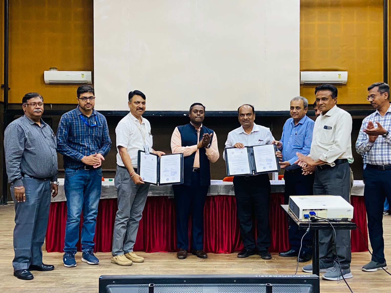 NTSC (Rajkot) has signed an MOU with Government Engineering College, (Rajkot) on the occasion of the Demo Day – “PRAYAS” on 31st March, 2023 to achieve academic and industry-Institute interaction objectives. The program was inaugurated by Shri Arun Mahesh Babu, IAS , Collector and DM, Rajkot in the presence of Shri U. K.Kohli, GM, NTSC, Rajkot, and Shri Prof. (Dr.) K.G. Maradia, Principle, GEC, Rajkot.