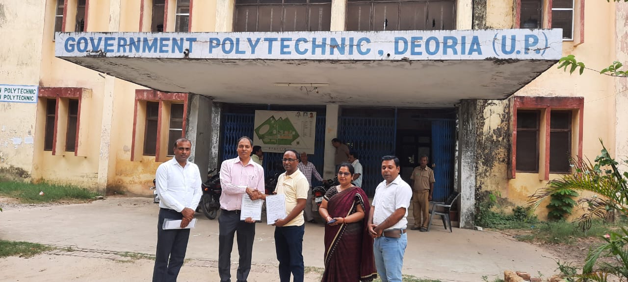 On the occasion of MSME Day 2023 , the NSIC - Technical Services Centre (Aligarh) along with Livelihood Business Incubation Centre (LBI) Deoria signed a Memorandum of Understanding (MoU) with Govt. Polytechnic, Deoria on June 27, 2023 at Govt. Polytechnic, Deoria.The MoU has been signed to impart skill development training to the students of Govt. Polytechnic, Deoria to meet the skill requirement of the industry.Shri Ram Kumar Yadav-Dy. General Manager/Centre Head, NTSC, Aligarh signed the MoU on behalf of LBI, Deoria and Shri D. K. Gautam-Principal , Govt. Polytechnic, Deoria signed the same on behalf of Govt. Polytechnic, Deoria. The MoU will boost the efforts of NTSC, Aligarh/LBI Deoria to expand its reach among the youth for their skill development.