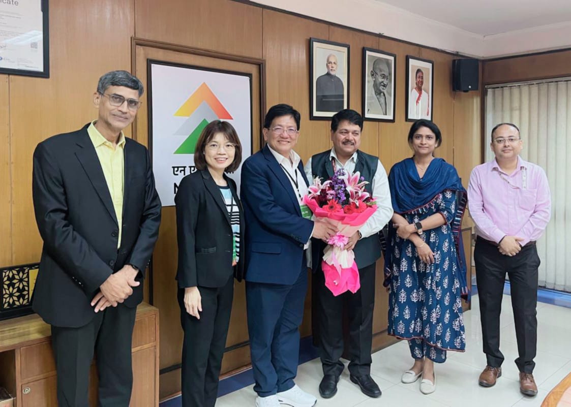 Mr. Lewis Chen, General Director of the Commercialization and Industry Service Center, ITRI visited NSIC on September 09, 2025 along with Ms. Joyce Chang, Administrator, ITRI. 
During the visit, the delegation engaged in comprehensive discussions with NSIC leadership, exploring opportunities to strengthen bilateral collaboration in the MSME sector, with a particular emphasis on skill development in emerging technologies. The visiting officials were given an overview of NSIC’s advanced training programs and strategic initiatives designed to accelerate Industry 4.0 adoption among Indian MSMEs. 
The NSIC team was led by Dr. Subhransu Sekhar Acharya, Chairman and Managing Director, along with Mr. Kartikeya Sinha, Director (P&M). Also present during the discussion were Mr. O.P. Singh, Senior General Manager (Technology), and officials from the International Cooperation Division. 
