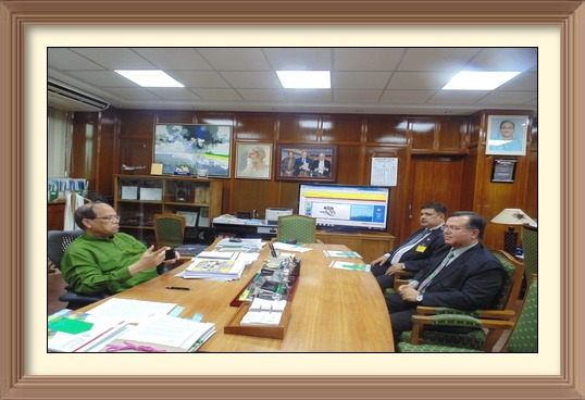 Shri Ravindra Nath, Chairman cum Managing Director, National Small Industries Corporation, led an official Expert Team of NSIC to Dhaka, Bangladesh during July 28-31, 2015 on the invitation of the Indian High Commission in Dhaka, Bangladesh, IAMSME Bangladesh and Industrial & Infrastructure Development Finance Co. Ltd. (IIDFC) for conducting Feasibility Study for the establishment of Incubator in Bangladesh. Dr. Pralay Dey, General Manager-SG also accompanied the CMD, NSIC during his visit.
CMD, NSIC was also a special guest in the occasion of launching of IamSME of Bangladesh, which is a dedicated Association of positive and committed MSME entrepreneurs of Bangladesh.
