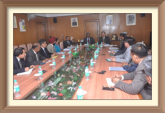During his visit to NSIC on 03.02.16 Shri K.K.Jalan, Secretary, MSME, Govt. of India interacted with senior officials at NSIC (Head Office) and was briefed about various activities /Operations of NSIC by Shri Ravindra Nath, CMD, NSIC along with Shri P.Udayakumar,Director(P&M),NSIC.

<img ALIGN=right src=/images/61annyear.jpg  height=80 WIDTH=90
