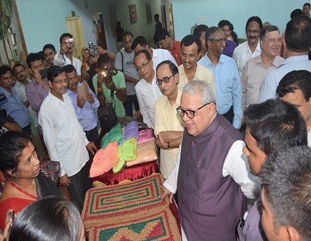 During his recent visit in June  2017, Shri Kalraj Mishra, Hon’ble Union Minister of MSME, Govt. of India applauded the efforts of NSIC and creating  Entrepreneurs of Handicraft  Trades Trainees from Teliamara, Tripura. Also present on this occasion were Shri Ravindra Nath,CMD,NSIC and Shri B.H.Anilkumar, Joint Secretary, Ministry of MSME.

<p align="right">
<font color="#A9A9A9" align="right">July 10, 2017 </font></p>