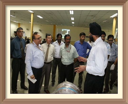 Sh. Ravindra Nath, Chairman cum Managing Director, National Small
Industries  Corporation taking Sh. B.H. Anil Kumar, Joint Secretary (ARI)
and Mr. Samar Nanda, Dy. Secretary(ARI), Ministry of MSME around NSIC`s
Livelihood Business Incubator for Entrepreneurship Development at New
Delhi.
