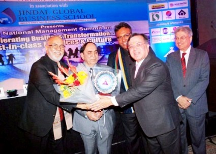 At the 15th National Summit on Accelerating  Business Transformation- Best in Class Practices and Culture ,Shri Ravindra  Nath , Director (Finance),NSIC  receives Top Rankers “Excellence Award for Financial leadership “in recognition  of formulating strategies and policies for the development of MSMEs in India and abroad. The  awards  are given  to recognize  and honor  deserving  corporate and outstanding senior professionals in various management disciplines including HR, Marketing, Finance, IT and Operations. 