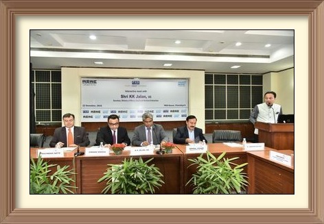 NSIC Branch Office, Chandigarh organised a Interaction Meeting of MSMEs of the region with  Shri  K. K. Jalan, Secretary (MSME), Government of India on 22.11.2016 at PHD House, Chandigarh. The objective of the meeting was to understand MSMEs point of view on various government schemes for MSMEs especially those of NSIC and the areas of interventions required.  Representatives from various Industry Associations of the region participated in the meet. During the meet, Secretary (MSME) also highlighted that registration on MSME data bank portal is mandatory which will entail them to avail benefits being provided under various schemes of Ministry of MSME, Govt. of India.
Shri Ravindra Nath, CMD, NSIC also interacted with participants and apprised  them of NSIC’s Schemes including newly launched ‘Online Finance Facilitation Centre’. He also informed that feedback committees will be constituted in industrial areas to get the feedback from the industry associations so that the required modifications can be incorporated in various schemes.
