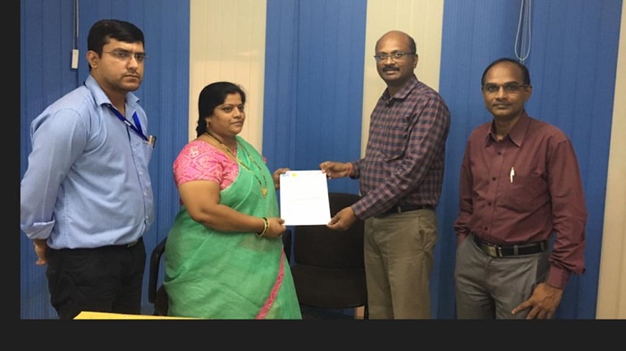 To promote SC / ST Entrepreneurs under National SC – ST Hub (NSSH), Branch Office Hyderabad has awarded work order under Tender Marketing Scheme to a SC Entrepreneur Smt. T. Moksha Mary, Proprietrix of M/s.Krushi Garments, Hyderabad for supply of T-Shirts, Shorts & Track Suit valuing Rs.127.64 Lakhs. The Proprietrix, Smt. T. Moksha Mary has wide experience in the field of Garment Industry. M/s.Krushi Garments is a small Scale unit and registered under SPRS they are into manufacturing of Track Suit, T-Shirts, Shirts, Pants, Socks, School Shirts / T-Shirts, Regular Uniforms, Sportswear and Printing Multiple Colour on all types of Clothes. M/s.Krushi Garments has successfully completed the work order by providing employment to 80 persons.
