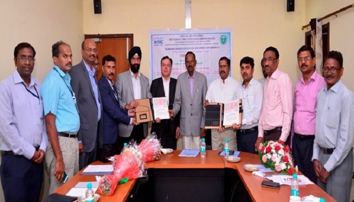 An MOU was signed for Employment through Skill Training and Placement of TSCCDC Govt. of Telangana, un-employed youth of SC Corporation under Placement Linked Skill Training Programme between Telangana Scheduled Castes Co-Operative Development Corporation Ltd, Govt. of Telangana represented by Sh Lachiram Bhukya, IRSME, VC & MD  and National Small Industries Corporation Ltd. (NSIC), New Delhi represented by Sh. Satvinder Singh CGM-(Tech), on 30th July 2018, around 4.00 PM  at  secretariat Hyderabad Govt. of Telangana. MOU was signed in the presence of  Sh. Ravindra Nath, CMD NSIC, Sh. A B Prabhu Raj, GM, NTSC Hyderabad & Sh. K Srinivas, ZM, South-II and TSCCDC Officials Sh A Ramalakshman, IAS (Retd), Advisor to Govt. (Welfare) & Dr.Budda Prakash Jyothi, IAS, Secretary, SC Development Dept, Govt of  Telangana. 
This MOU will strengthen our sponsored training activities in the centre and fulfill our commitment to train more trainees by providing them employment opportunities. 
Under this MOU, NTSC Hyderabad proposed to train the Un-Employed Youth of SC Corporation in 10 different Skill Development training programs and provide placement assistance through Job Fairs.
