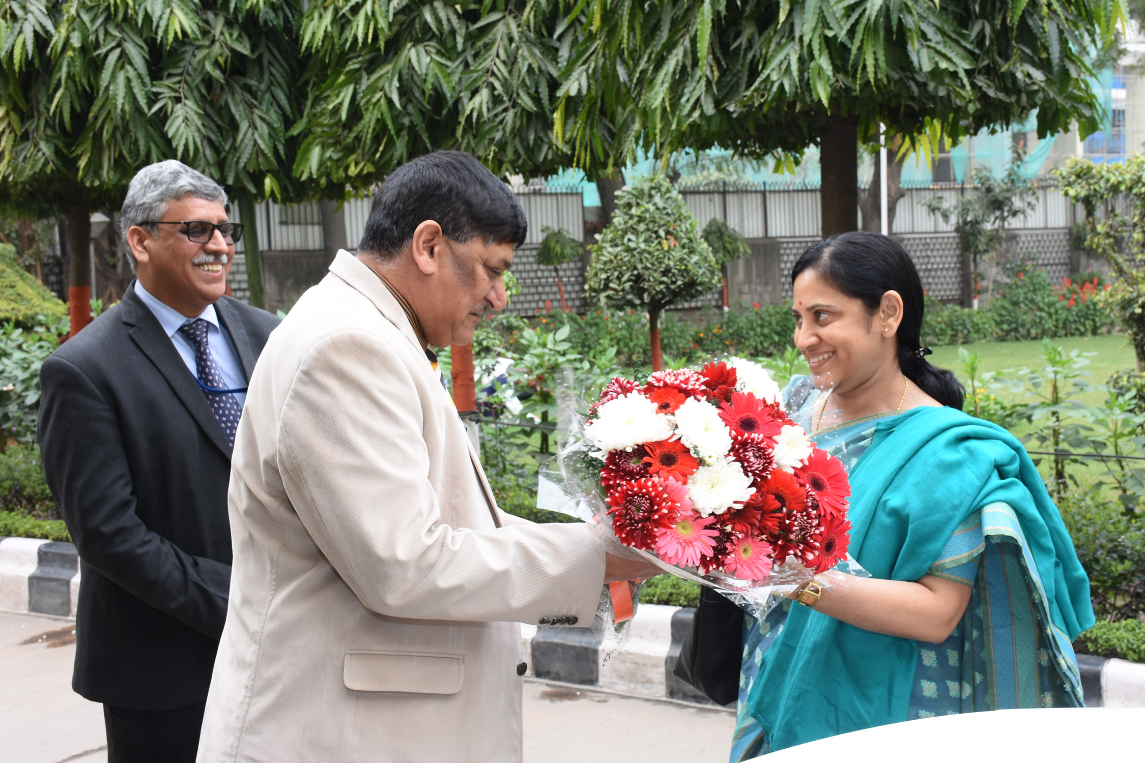 NSIC welcomes Smt. Usha Suresh, IES  on assuming the charge as Chairman-cum-Managing Director, NSIC  on 18th  February, 2019 . On this occasion , she interacted  with  Senior Officers of NSIC and encouraged all employees to continue giving their best performance during 2018-19. 