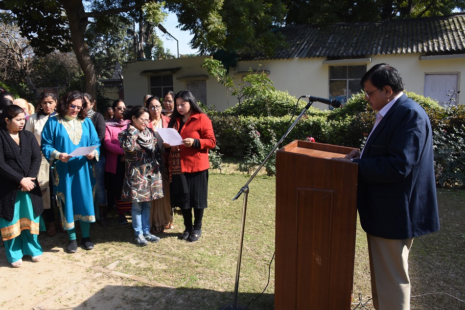 The NSIC Employees took Voters Pledge on the Occasion of National Voters Day. The pledge was administered by Shri Navin Chopra, Chief General Manager (SG),NSIC.On January 25, the eve of Republic Day, India celebrates its National Voters’ Day to commemorate the founding day of the Election Commission (EC) of India. The day holds significance in India as it is dedicated to raise awareness among the citizens of India on voter rights and duties.