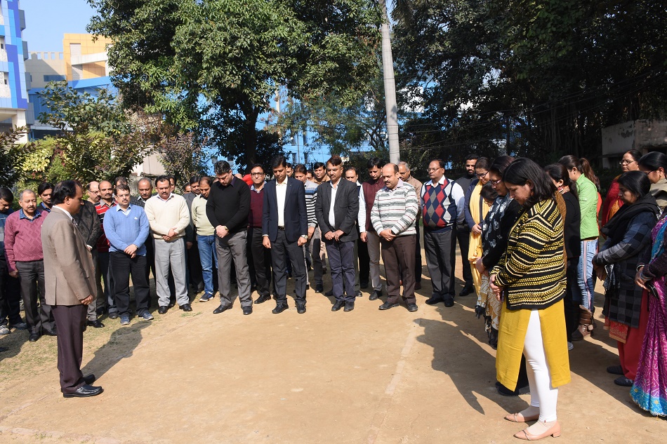 Shri.Gaurang Dixit, Director (Finance),NSIC alongwith all NSIC Officers and Staff observed Silence for two minutes on 30th January 2020 in the memory of those who gave their lives in the struggle for India's freedom.