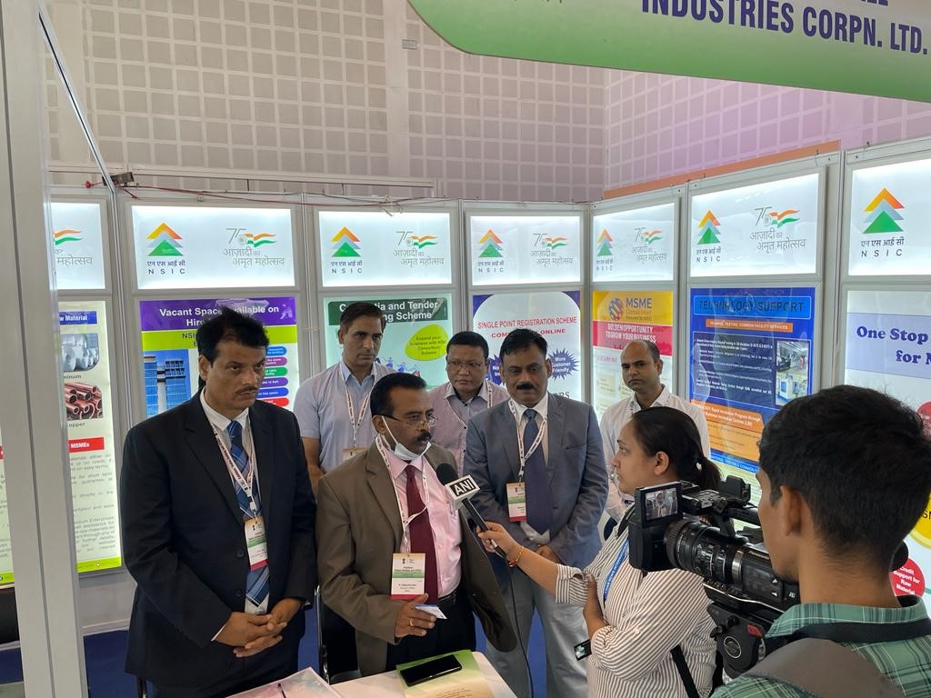 NSIC has highlighted its various initiatives for the growth of Entrepreneurship, Youth & MSME sector at the exhibition on “Nation Building and CPSEs” in a befitting manner and it is big attraction of the Exhibition. Shri P.Udayakumar, DPM, NSIC along with Shri Manoj Lal, Chief General Manager and Shri P.K. Jha, CGM (Zonal Head Central), NSIC highlighting NSIC schemes to the Media persons. Also present on this occasion were Shri Vikas Mathur, Branch Head, NSIC (Ahmedabad), Shri John Thomte, Manager(Exhibition), Ms. Grace Reji, Deputy Manager and Shri Kuldeep Singh Rajput, Branch Head, NSIC (Surat).