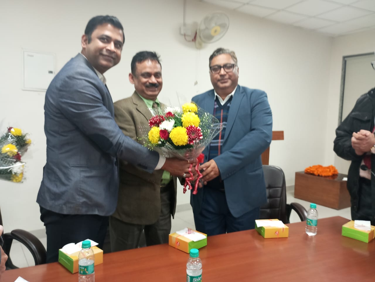 Shri Manoj Lal, Chief General Manager, NSIC was selected by PESB for the post of Managing Director, CCICI and today he assumed the charge of Managing Director, The Central Cottage Industries Corporation Ltd (A PSU under Ministry of Textiles). A proud moment for the NSIC family. He joined as Management Trainee and worked with sincerity and dedication to rise to the level of Chief General Manager. Seen in the picture are Shri Kartikeya Sinha, Director (P&M) & Shri Gaurav Gulati, Director (Finance) along with all Staff Officers giving him best wishes to excel in a farewell organized at NSIC Business Park, New Delhi