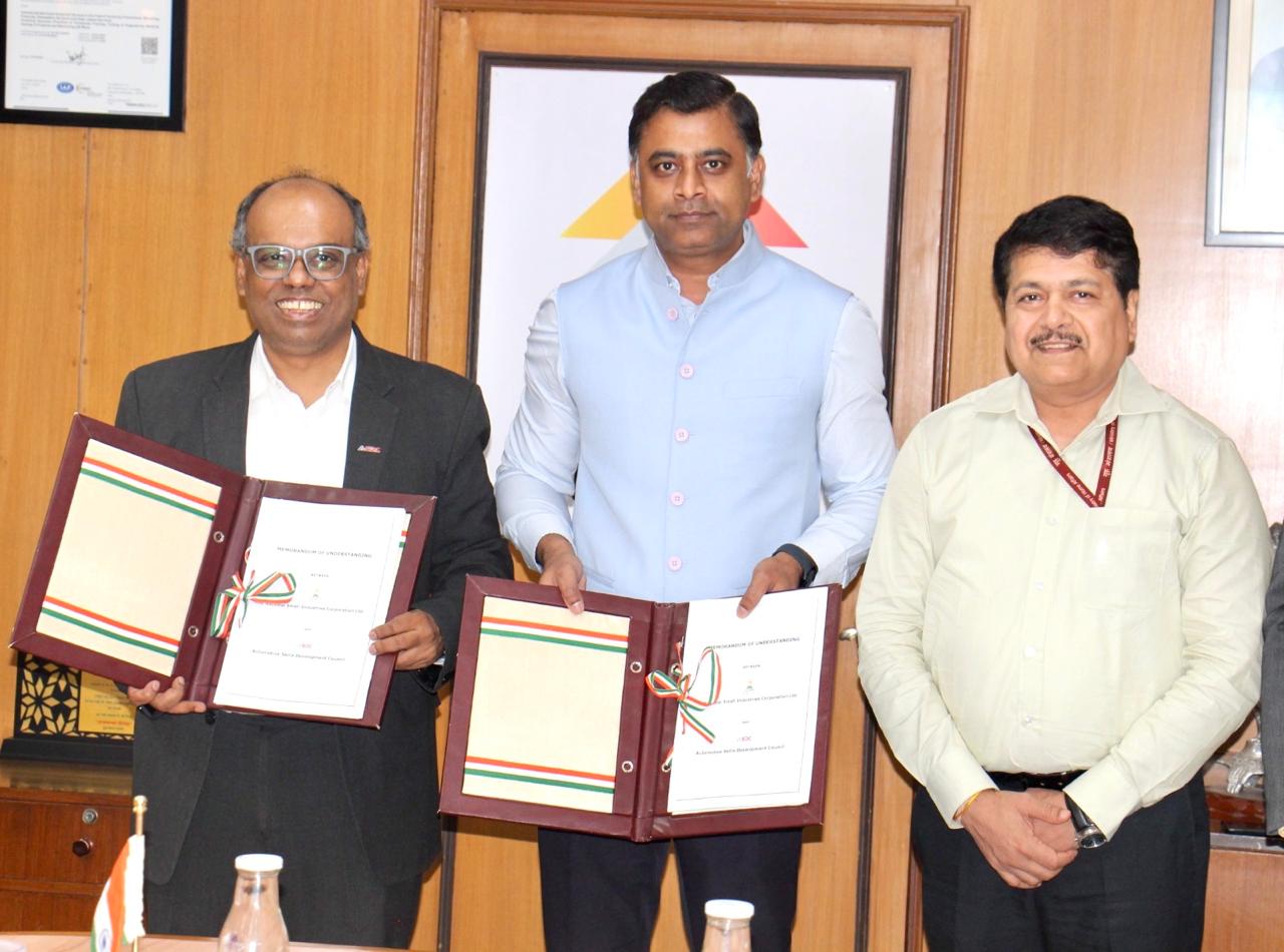 NSIC has signed an MoU with Automotive Skills Development Council (ASDC) to boost capacity building training in the automotive sector. This partnership will open new opportunities for youth, aspiring entrepreneurs and MSMEs with industry-relevant training, certifications and business opportunities in the automotive world.

The MoU was signed by Sh. Kartikeya Sinha, Director (Planning & Marketing), NSIC and Sh. Arindam Lahiri, CEO, ADSC in the presence of Dr. Subhransu Sekhar Acharya, Chairman-cum-Managing Director, NSIC and senior officials of both organizations.